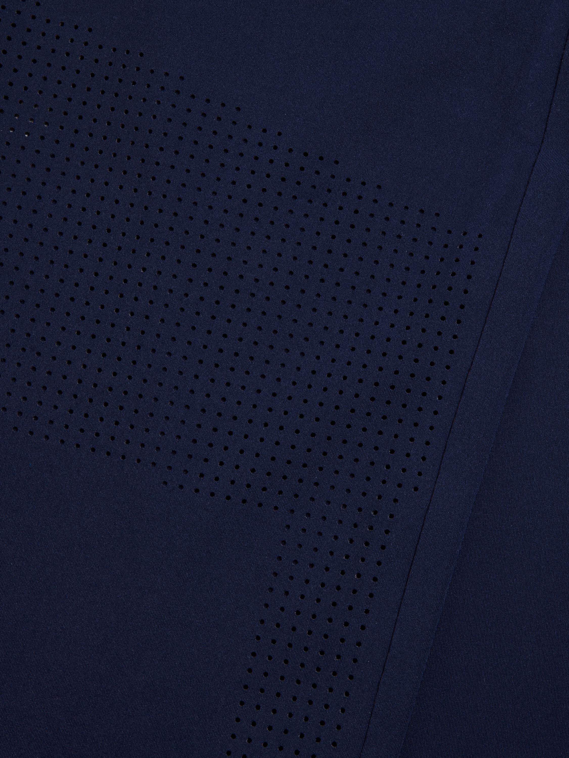 Knight Tight - Image 7