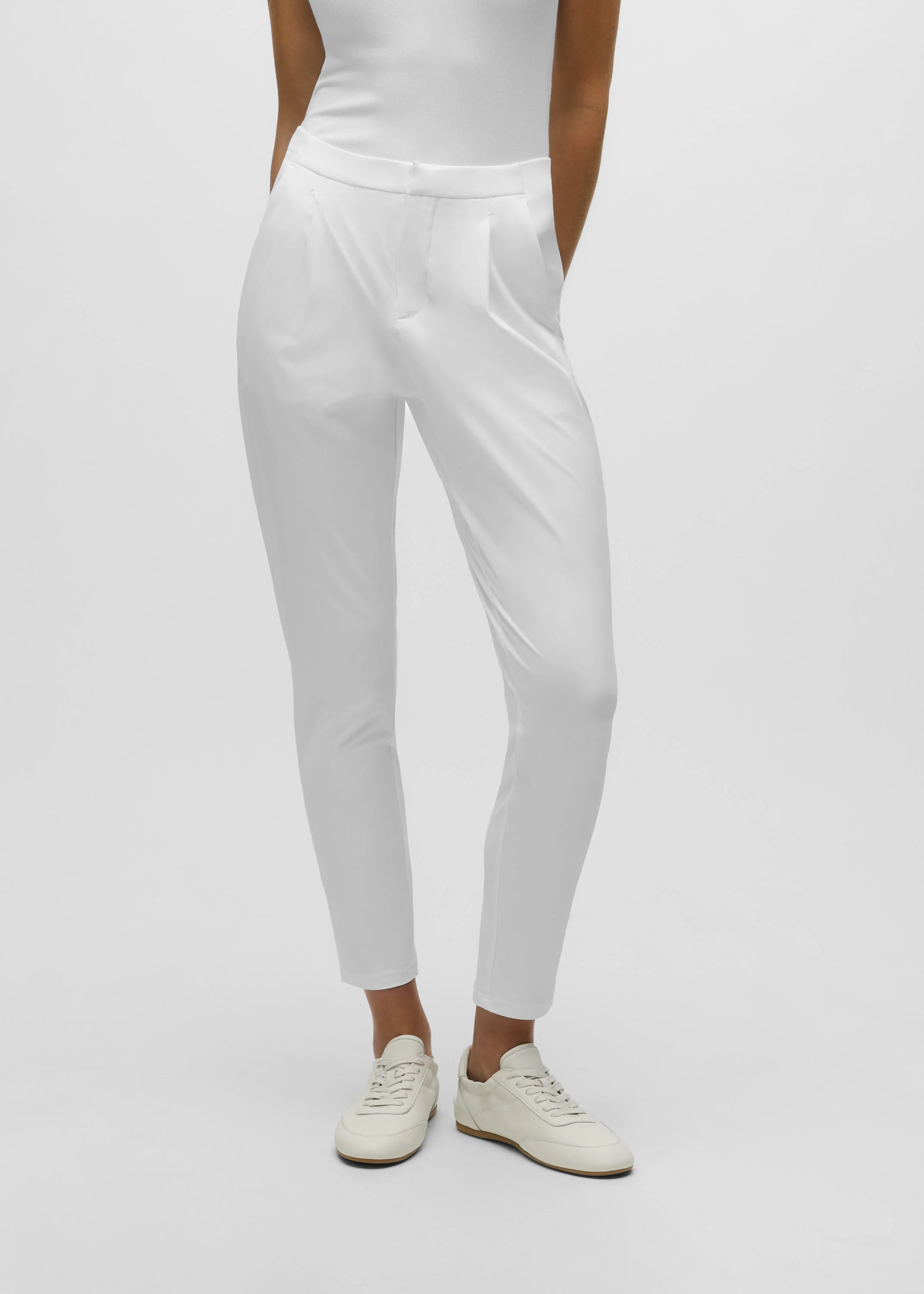 Phoenix Pleated Trouser - Image 10
