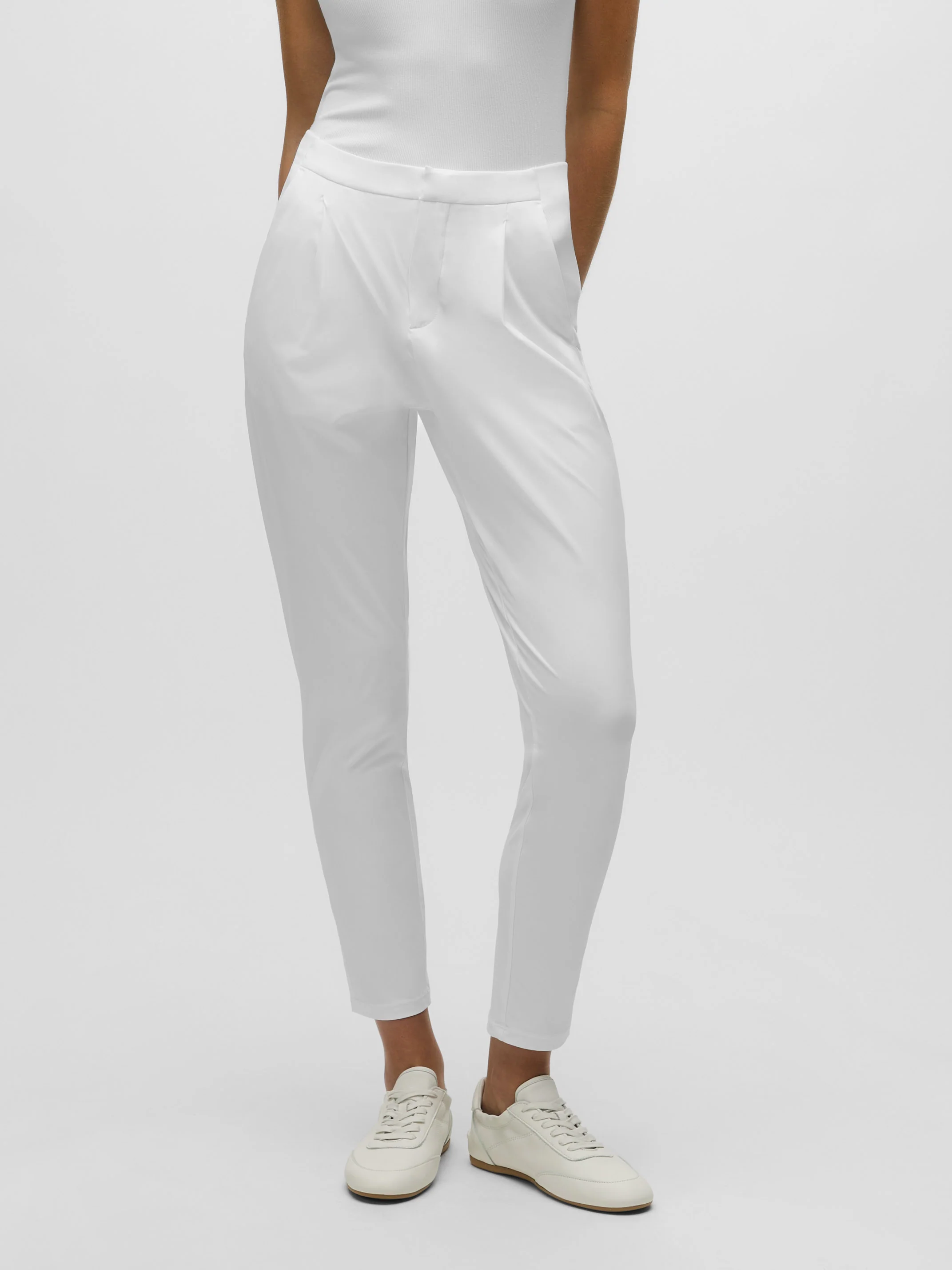 Phoenix Pleated Trouser - Image 11