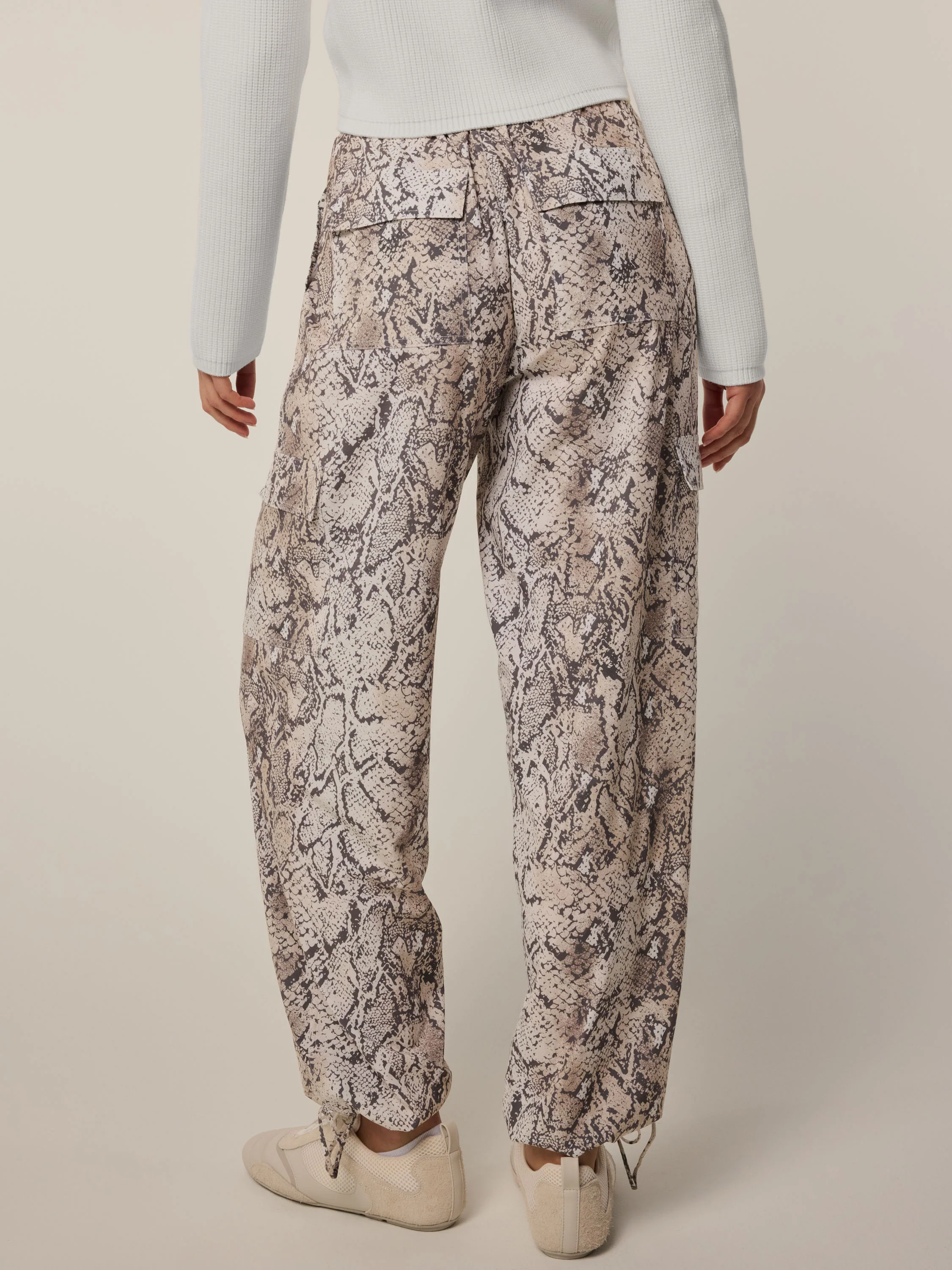 Ashe Wolf Scales Cargo Jogger - Image 2